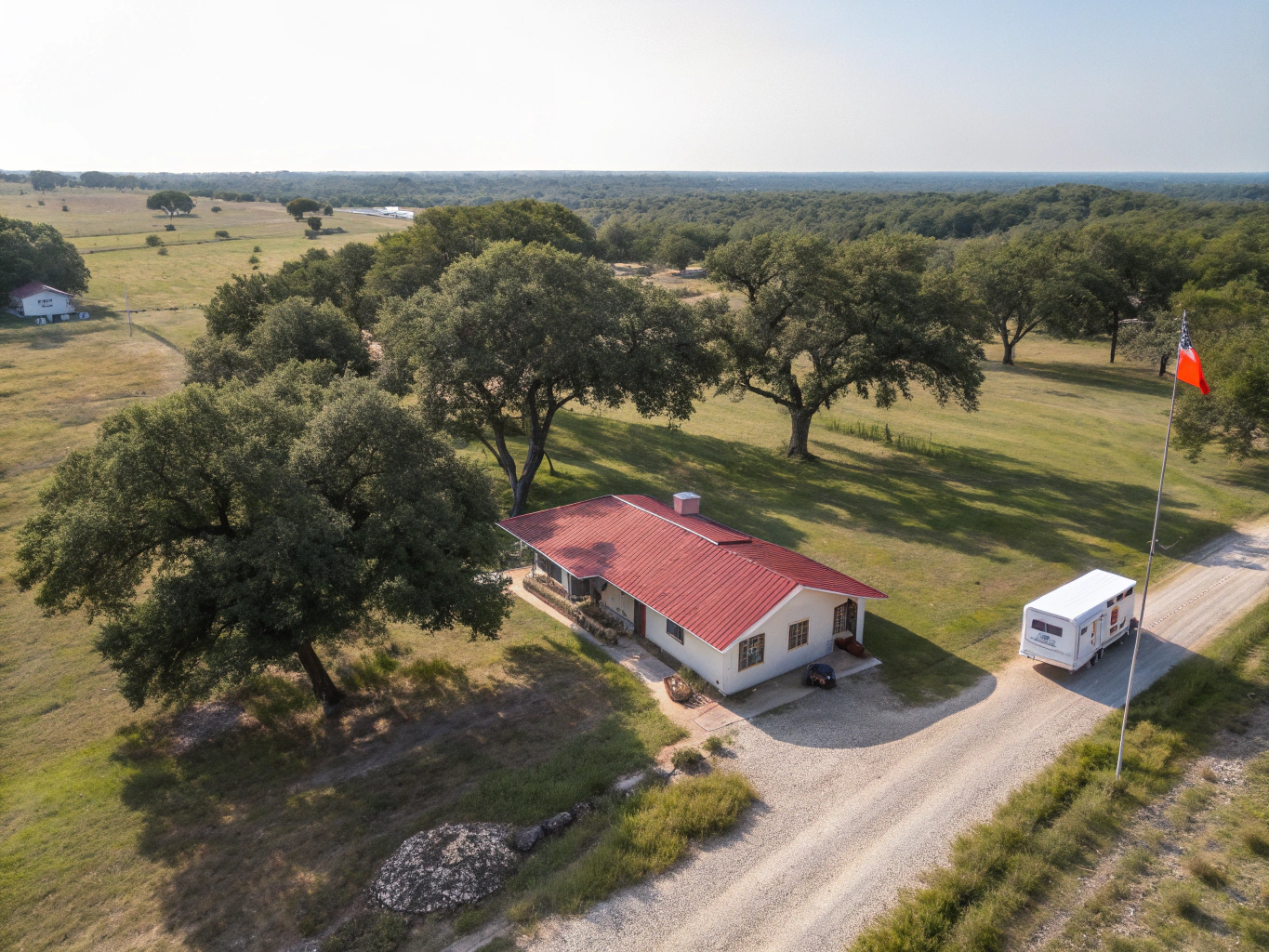 Acreage residential property and rural shed in Oakville Hawkesbury region